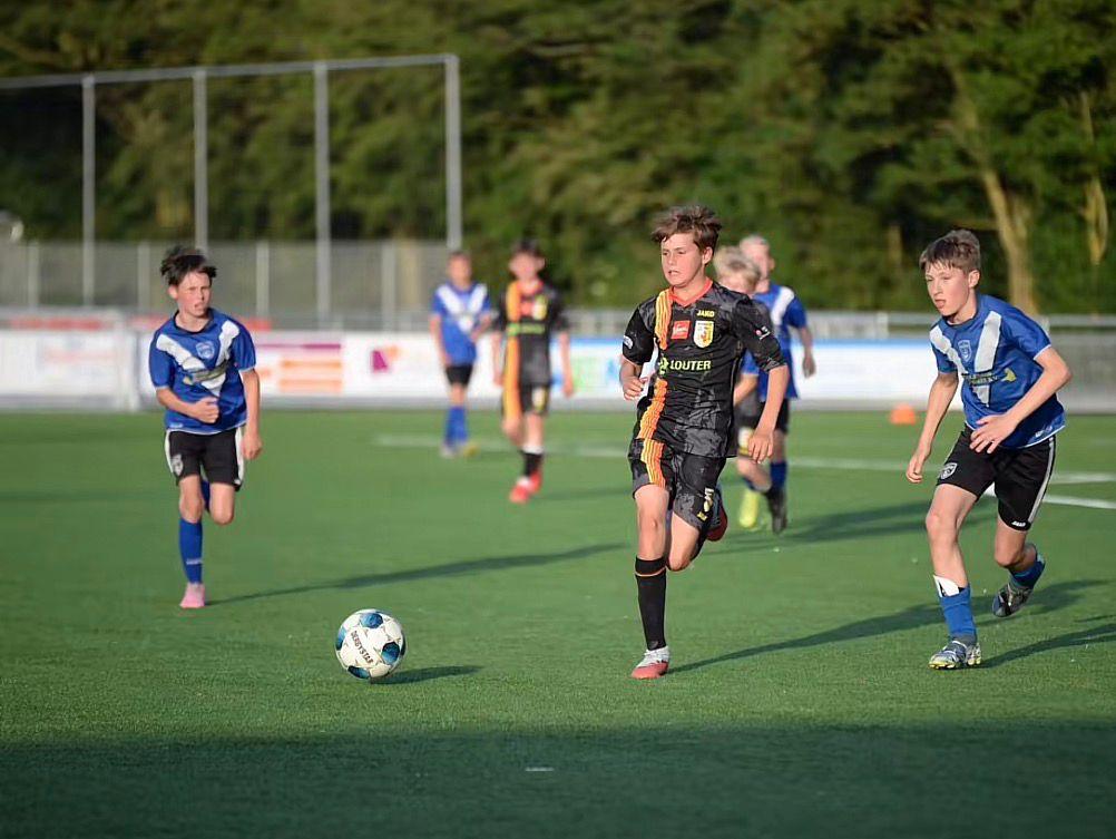 JO12-1 Kampioen